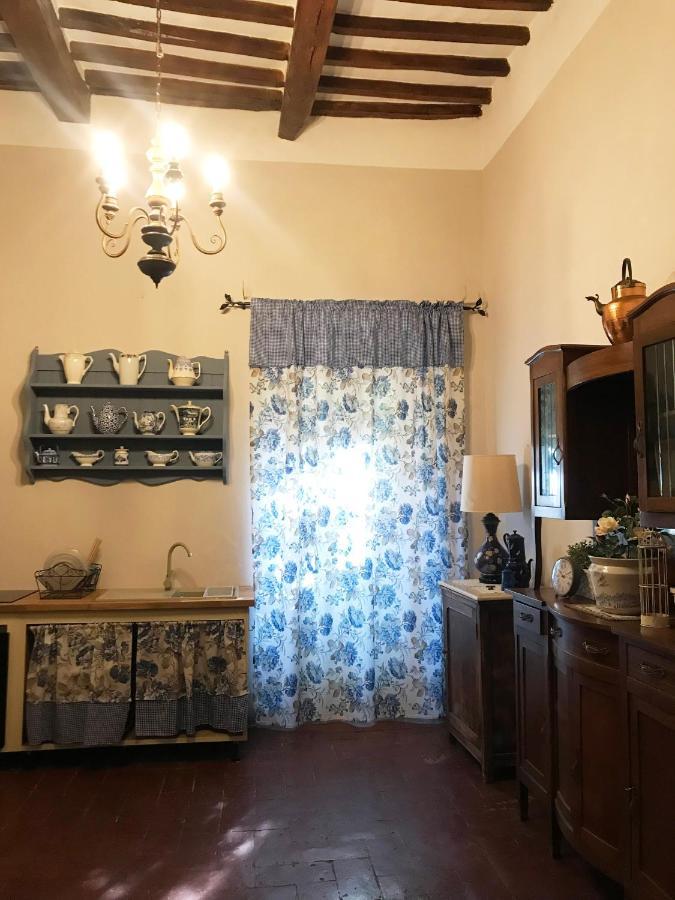 Suite Romantica Con Giardino In Dimora Storica - Camera E Appartamento - B&B Palazzo Robicci Castiglion Fiorentino Luaran gambar